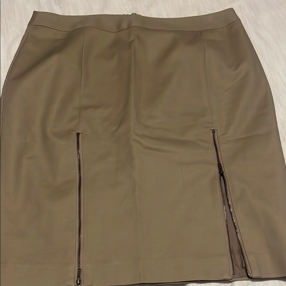 Worthington Tan Pencil Skirt Knee-Length Slit